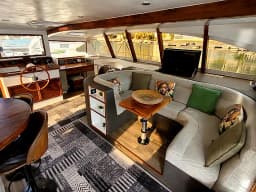 DH 550 in Eden Island / Mahe, Victoria / Eden Island Marina thumbnail 2