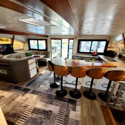 DH 550 in Eden Island / Mahe, Victoria / Eden Island Marina thumbnail 29