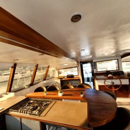 DH 550 in Eden Island / Mahe, Victoria / Eden Island Marina thumbnail 31