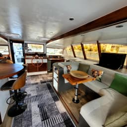 DH 550 in Eden Island / Mahe, Victoria / Eden Island Marina thumbnail 33
