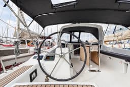Oceanis 41.1 in Lefkada / D-Marin Marina Lefkas thumbnail 8
