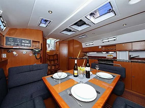 Bavaria Cruiser 45 in Mallorca / Palma de Mallorca / Real Club Nautico de Palma - Photo 3