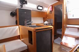 Sun Odyssey 349 in Volos / Port of Volos thumbnail 12