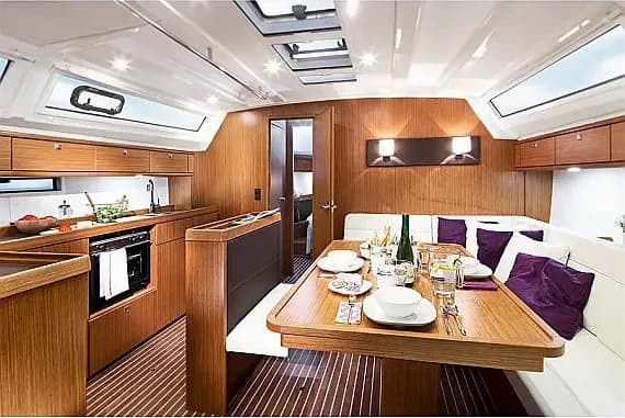 Bavaria Cruiser 46 in Sukošan / D-Marin Dalmacija Marina - Photo 3