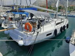 Oceanis 40.1 in Palairos / Marina Paleros thumbnail 1