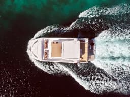 Power Catamaran in Maldives / Malé thumbnail 11