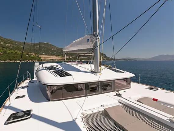 Lagoon 400 S2 in Palairos / Marina Paleros - Photo 1