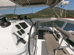 Lagoon 400 S2 in Palairos / Marina Paleros thumbnail 10