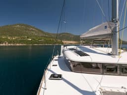 Lagoon 400 S2 in Palairos / Marina Paleros thumbnail 14