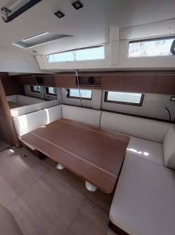 Oceanis 51.1 in Corfu / Gouvia / D-Marin Marina Gouvia thumbnail 15