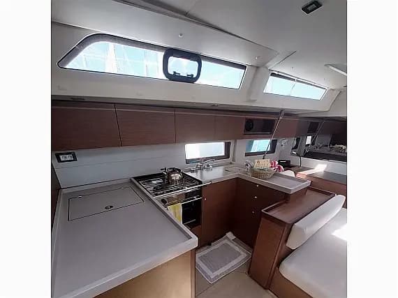 Oceanis 51.1 in Corfu / Gouvia / D-Marin Marina Gouvia - Photo 3