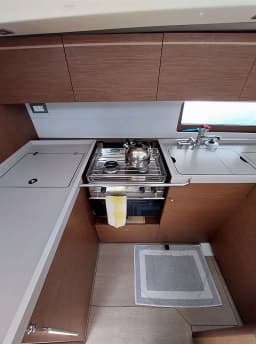Oceanis 51.1 in Corfu / Gouvia / D-Marin Marina Gouvia thumbnail 7