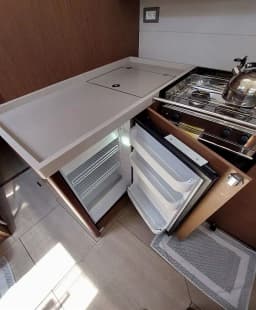 Oceanis 51.1 in Corfu / Gouvia / D-Marin Marina Gouvia thumbnail 9