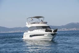 Prestige 460 in Dubrovnik / ACI Marina Dubrovnik thumbnail 11