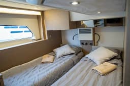 Prestige 460 in Dubrovnik / ACI Marina Dubrovnik thumbnail 20