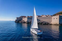 Oceanis 40.1 in Dubrovnik / ACI Marina Dubrovnik thumbnail 11