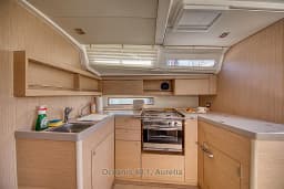 Oceanis 40.1 in Dubrovnik / ACI Marina Dubrovnik thumbnail 19