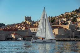 Oceanis 40.1 in Dubrovnik / ACI Marina Dubrovnik thumbnail 9