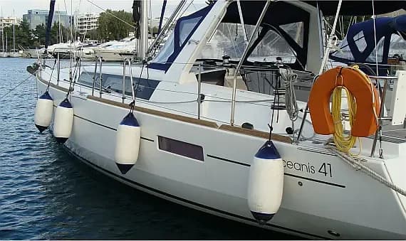 Oceanis 41 in Athens / Alimos Marina - Photo 1