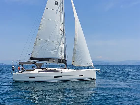 Dufour 430 in Limenas Avdiron / Port of Avdira - Photo 1