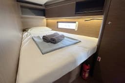Oceanis 46.1 in Mallorca / Can Pastilla / Club Maritimo San Antonio De La Playa thumbnail 10
