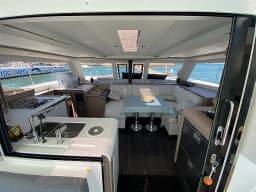 Isla 40 in Portimao / Marina de Portimao thumbnail 11