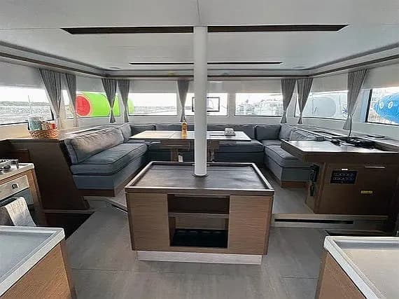 Lagoon 50 in Seget Donji / Marina Baotić - Photo 3