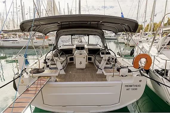 Oceanis 51.1 in Athens / Alimos Marina - Photo 1