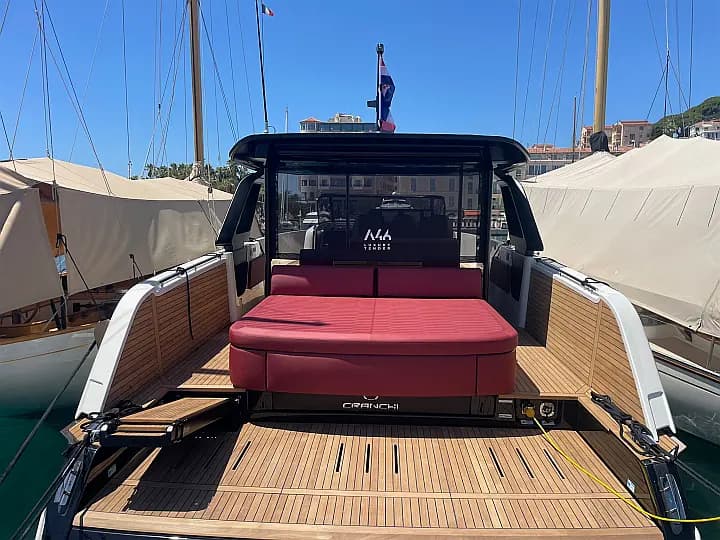 Cranchi A 46 in Cannes / IGY Vieux-Port de Cannes - Photo 4
