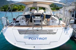 Oceanis 45 in Mrcevac / Jamb Marina thumbnail 8