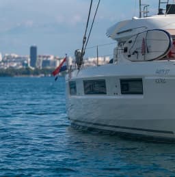 Lagoon 50 in Kaštel Gomilica / Marina Kaštela thumbnail 7