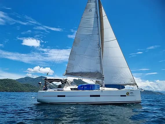 Dufour 410 Grand Large in Jacuecanga, Angra dos Reis (RJ) / BR Marinas Verolme - Photo 1