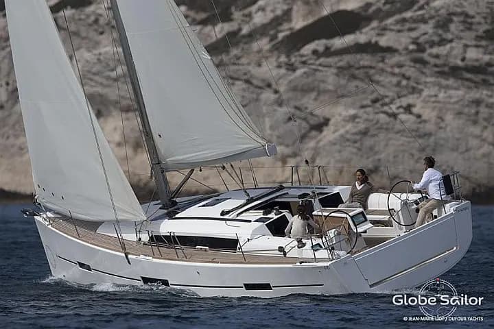 Dufour 410 Grand Large in Jacuecanga, Angra dos Reis (RJ) / BR Marinas Verolme - Photo 4