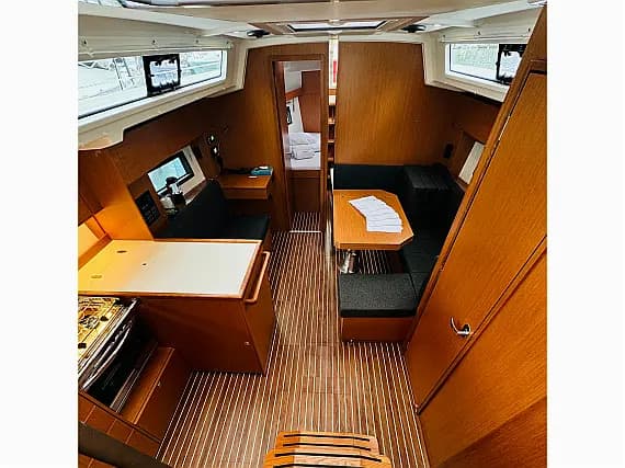 Bavaria C38 in Novi Vinodolski / Marina Novi - Photo 2