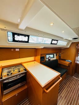 Bavaria C38 in Novi Vinodolski / Marina Novi thumbnail 6