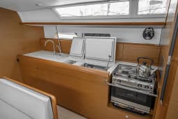 Sun Odyssey 479 in Corfu / Mpenitses / Marina Benitses thumbnail 10