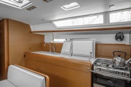 Sun Odyssey 479 in Corfu / Mpenitses / Marina Benitses thumbnail 9
