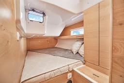Elan Impression 43 in Kalamata Port thumbnail 8