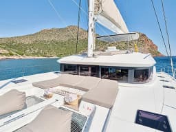 Lagoon 51 in Athens / Alimos Marina thumbnail 17