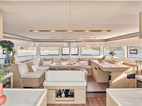 Lagoon 51 in Athens / Alimos Marina - Photo 3