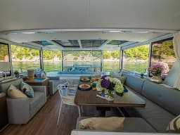 Bali 5.4 in Athens / Alimos Marina thumbnail 2