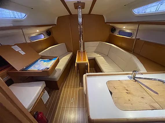 Sun Odyssey 36i in Zadar / Marina Zadar - Photo 3