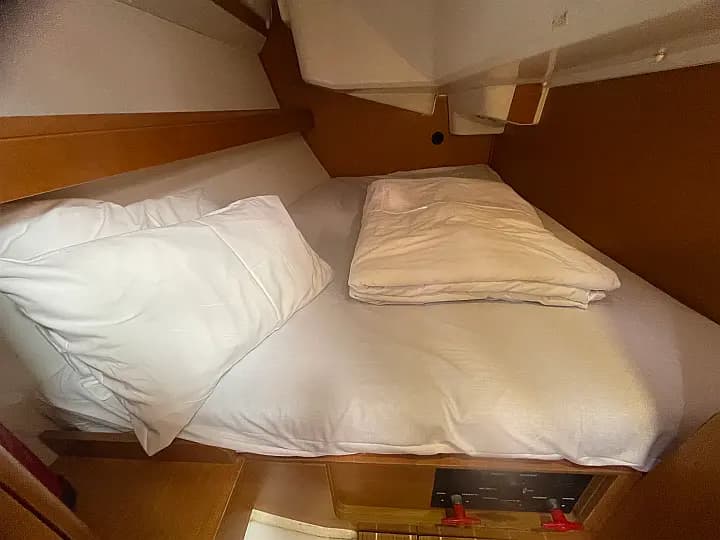 Sun Odyssey 36i in Zadar / Marina Zadar - Photo 5