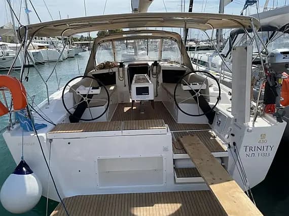 Dufour 430 in Athens / Alimos Marina - Photo 1