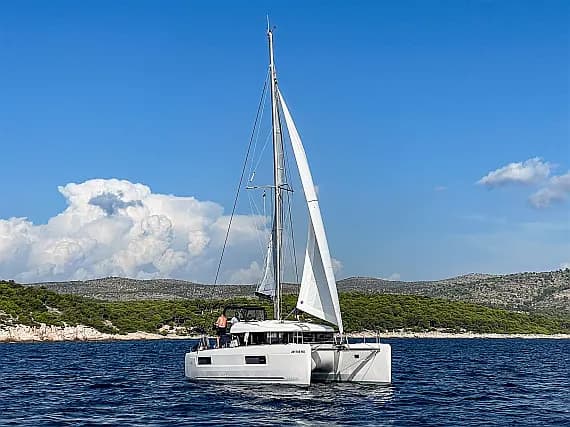 Lagoon 40 in Primošten / Marina Kremik - Photo 1