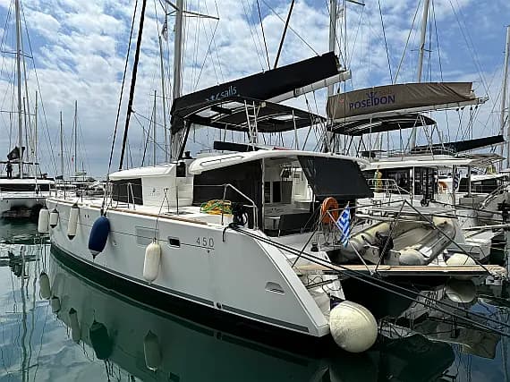 Lagoon 450 Fly in Athens / Alimos Marina - Photo 1
