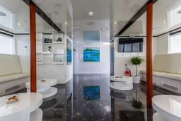 Luxury Motor Yacht in Dubrovnik / Port Dubrovnik thumbnail 5