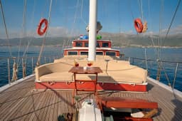 Gulet in Kaštel Gomilica / Port Kaštilac thumbnail 6