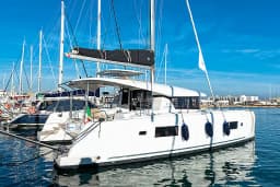 Lagoon 42 in Sardinia / Cagliari / Marina di Cagliari thumbnail 30