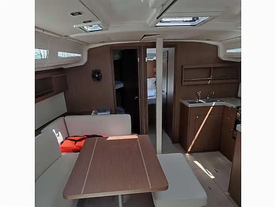 Oceanis 40.1 in Corfu / Gouvia / D-Marin Marina Gouvia - Photo 3